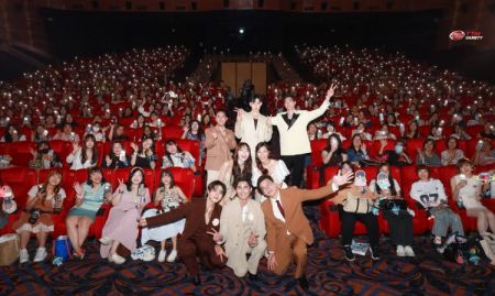 มีแต่รอยยิ้มและเสียงหัวเราะ! ประมวลภาพ “เอิร์ท-มิกซ์-ชาคริต” ฟูลฟิลทัชใจแฟนๆ  ในงาน “Ossan’s Love Final EP. FAN MEETING”